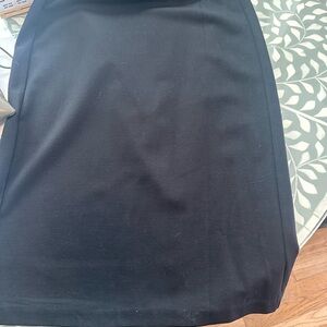 T Tahari Classic Black Pencil Skirt